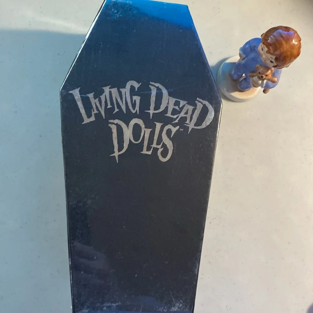 Living Dead Dolls Schitzo